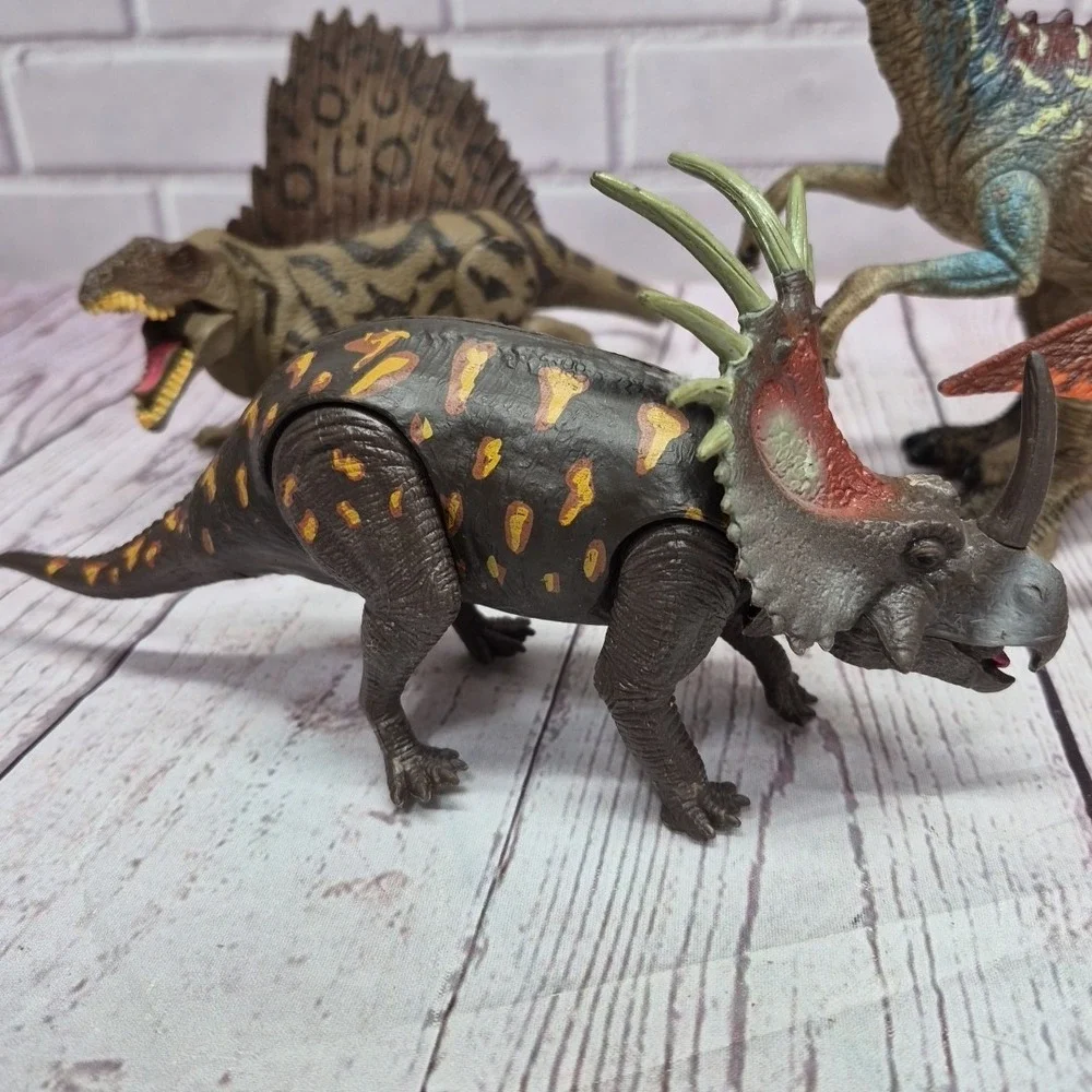 VTG Dinosaurs Lot Of 4, Movable Jaws, Wings, Legs